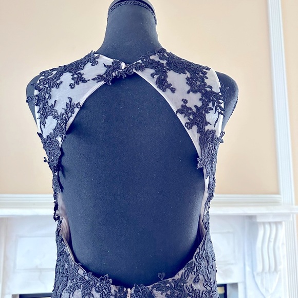 Tadashi Shoji Black Lace Gown – Elegant Formal Evening Dress (Size 10) - Picture 10 of 10